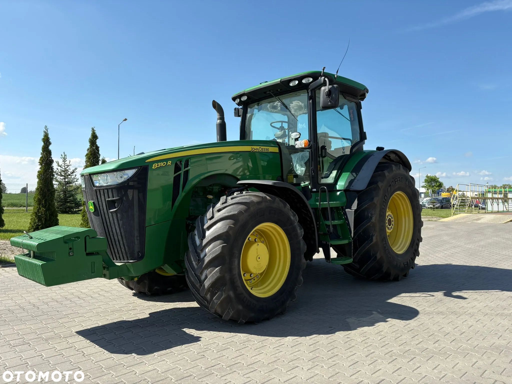 John Deere 8310R - 1