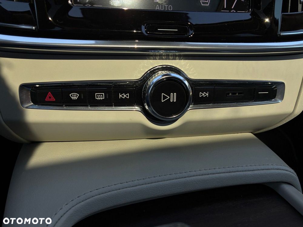 Volvo S90 - 27