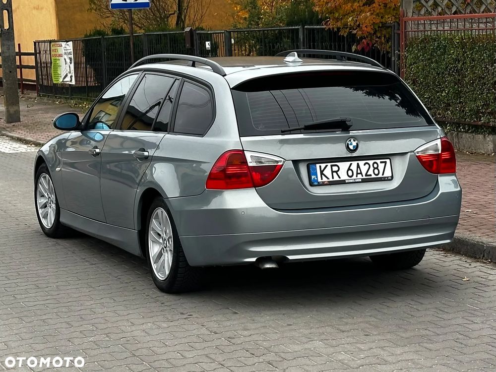 BMW Seria 3 - 16
