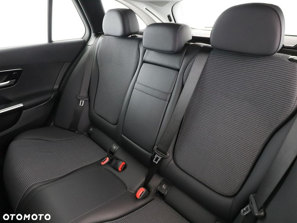 Mercedes-Benz Klasa C 220 d mHEV 4-Matic Avantgarde - 18