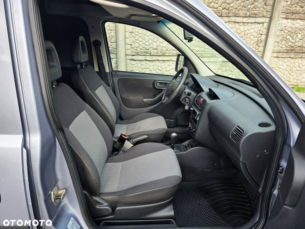 Opel Combo - 13