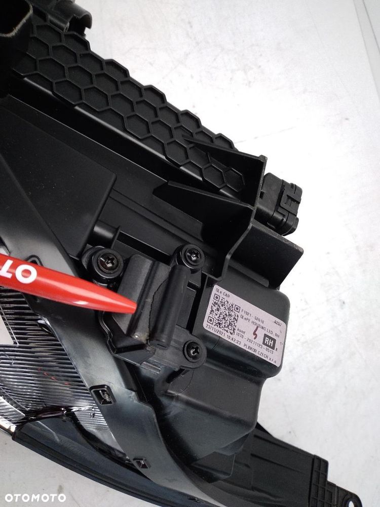 LAMPA PRAWA PRZÓD LED KIA SPORTAGE 4 IV  LIFT F1921-52610 - 9