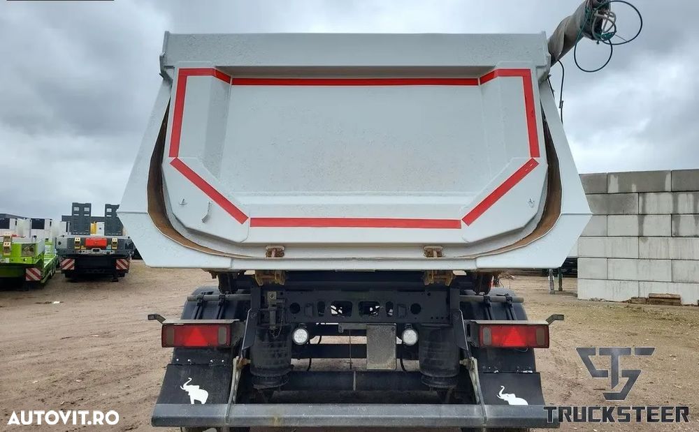 Schmitz Cargobull SCB - 3