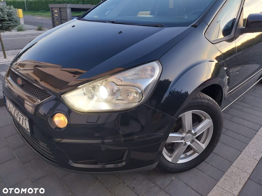 Ford S-Max 2.0 TDCi Titanium - 17