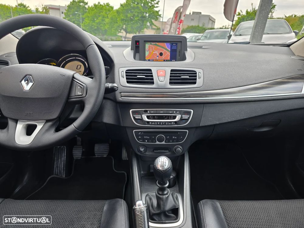 Renault Mégane 1.5 dCi Dynamique - 6