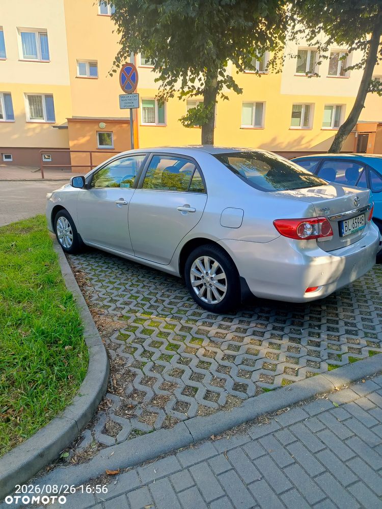 Toyota Corolla 1.6 Premium - 5