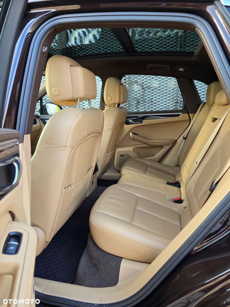 Porsche Macan Standard - 8