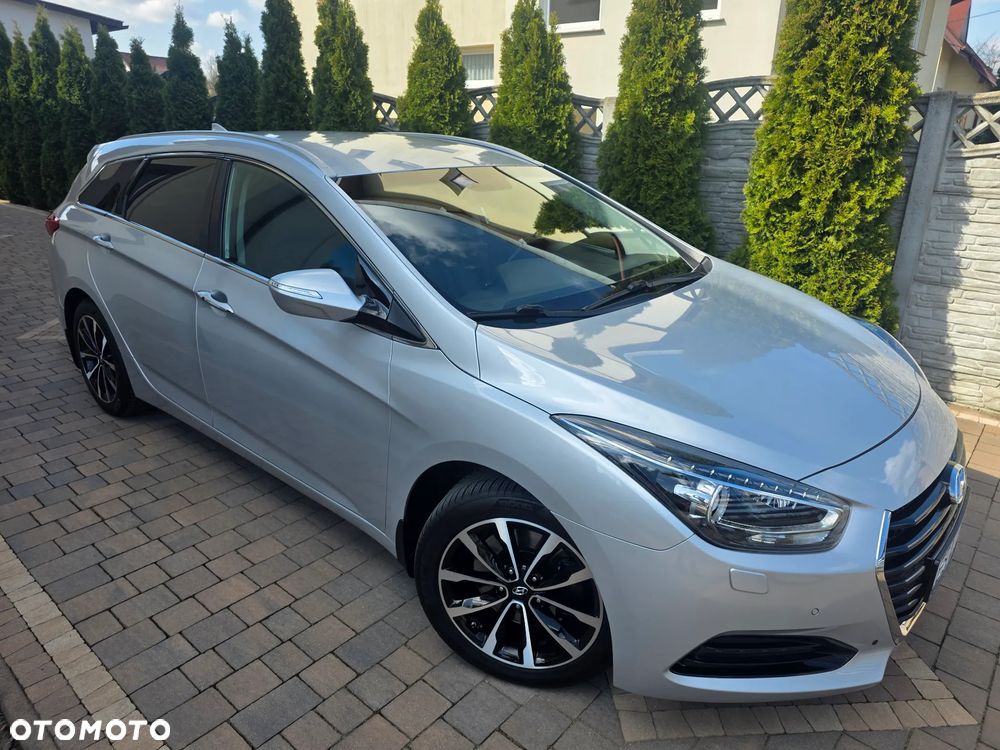 Hyundai i40 Kombi 1.7 CRDi DCT Premium - 12