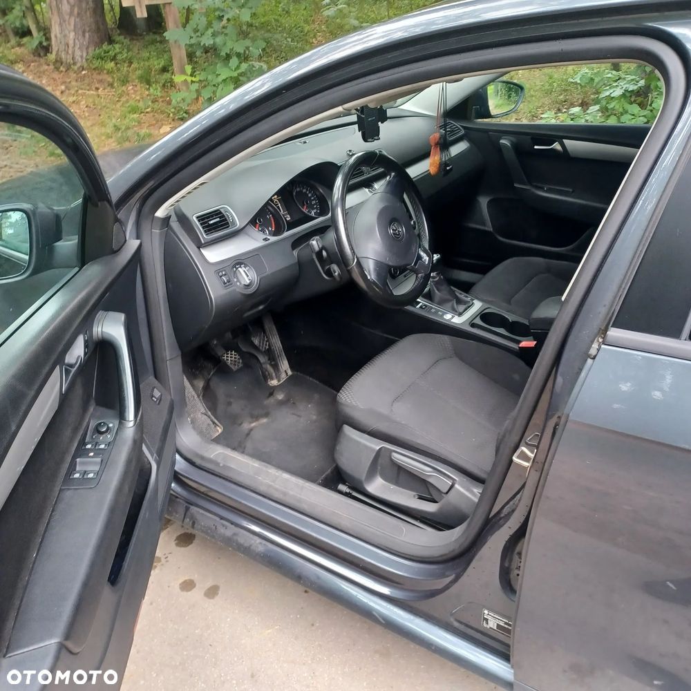 Volkswagen Passat 1.6 TDI Trendline - 7