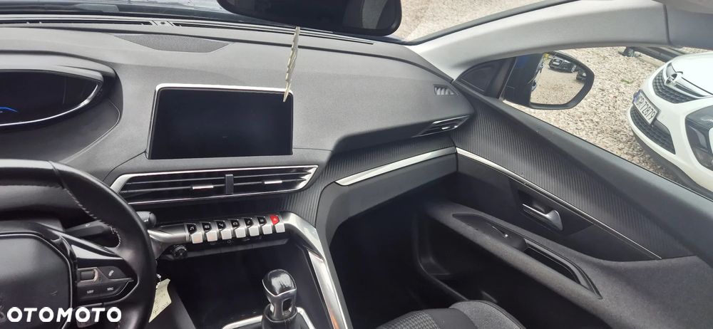 Peugeot 3008 1.2 PureTech Active Pack S&S - 40