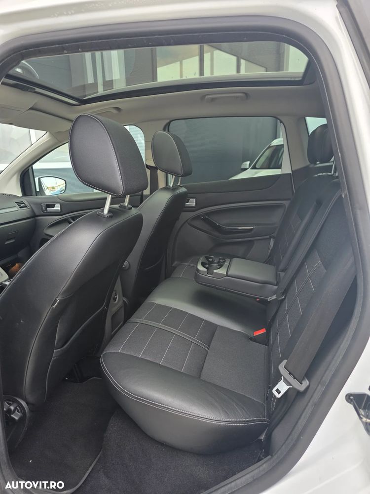 Ford Kuga 2.0 TDCi 4WD Powershift Titanium - 13