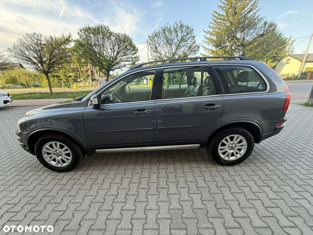 Volvo XC 90 - 9