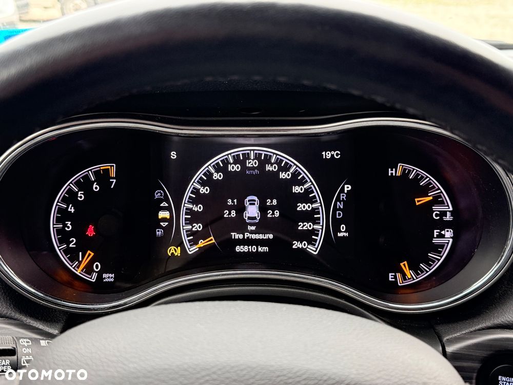 Jeep Grand Cherokee - 15
