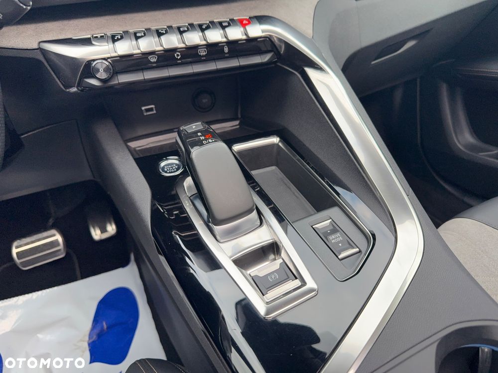 Peugeot 3008 225 e-EAT8 GT Pack - 22