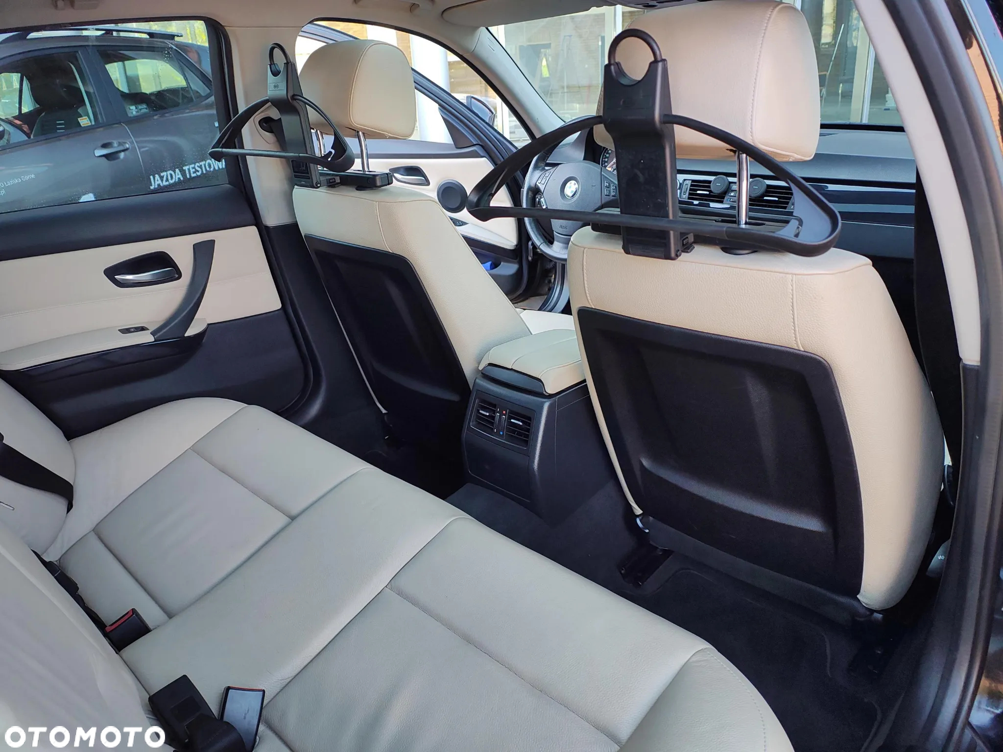 BMW Seria 3 320d - 23