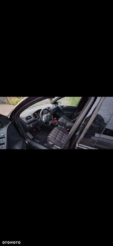Volkswagen Golf ver-2-0-tsi-gti - 13