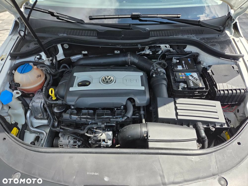 Volkswagen Passat CC - 11