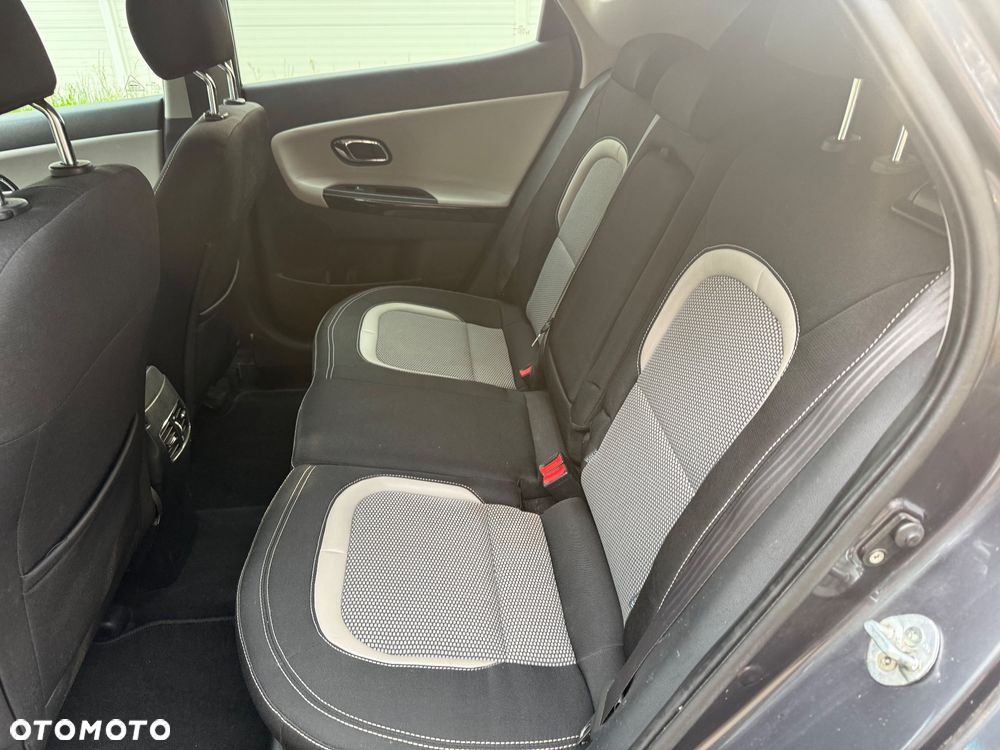 Kia Ceed - 30