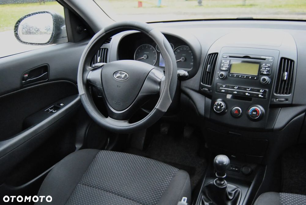 Hyundai i30 1.4 Blue Comfort - 11