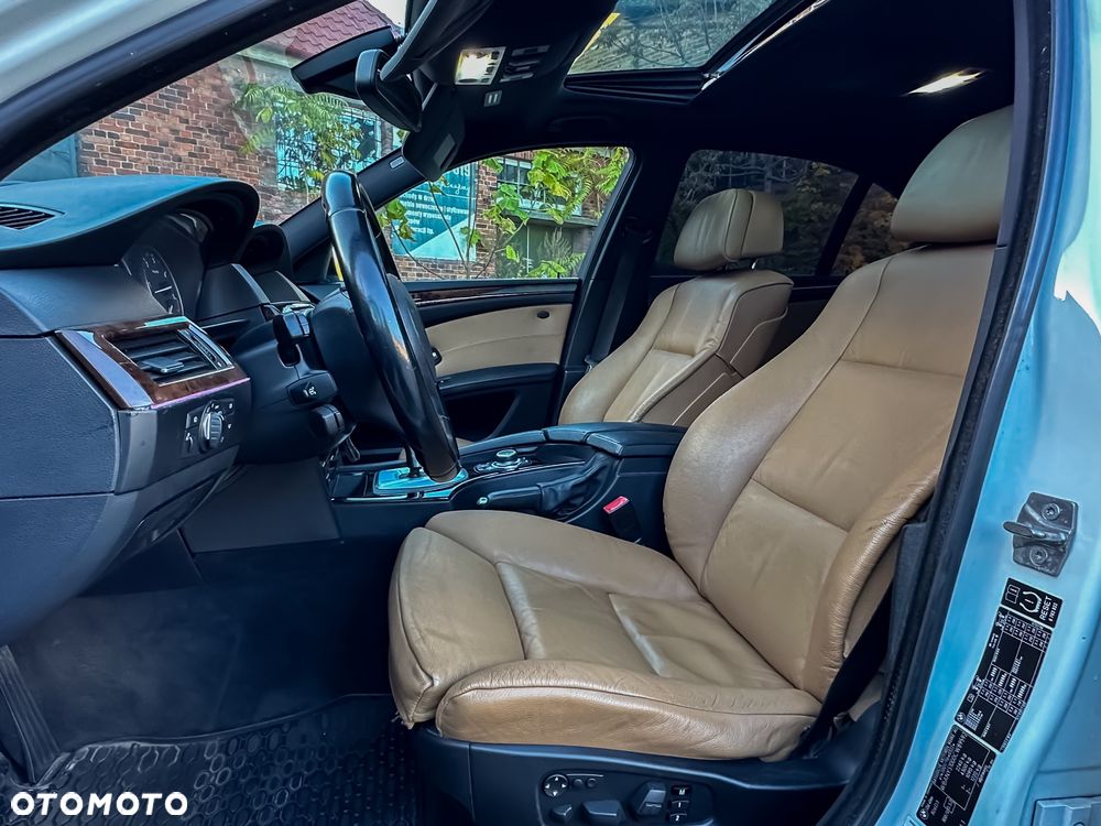 BMW Seria 5 525d xDrive Edition Sport - 21