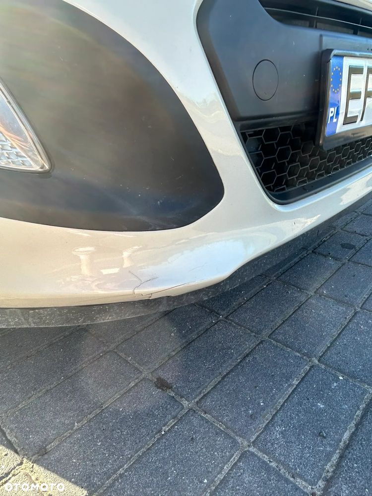 Kia Picanto 1.0 L - 23