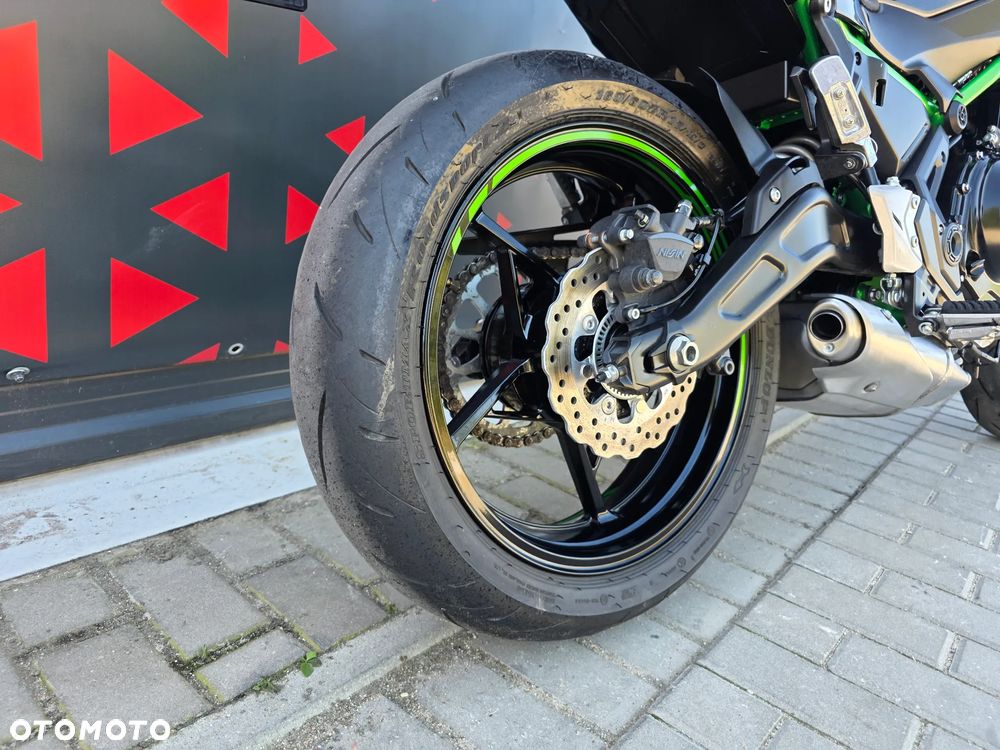 Kawasaki Z 650 - 18