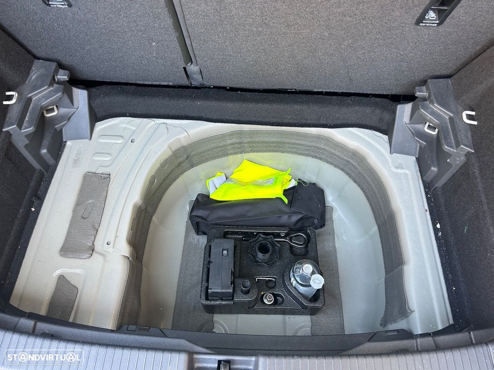 VW T-Cross 1.0 TSI Life - 20