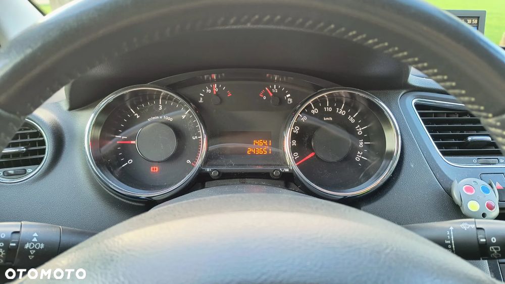 Peugeot 5008 - 14