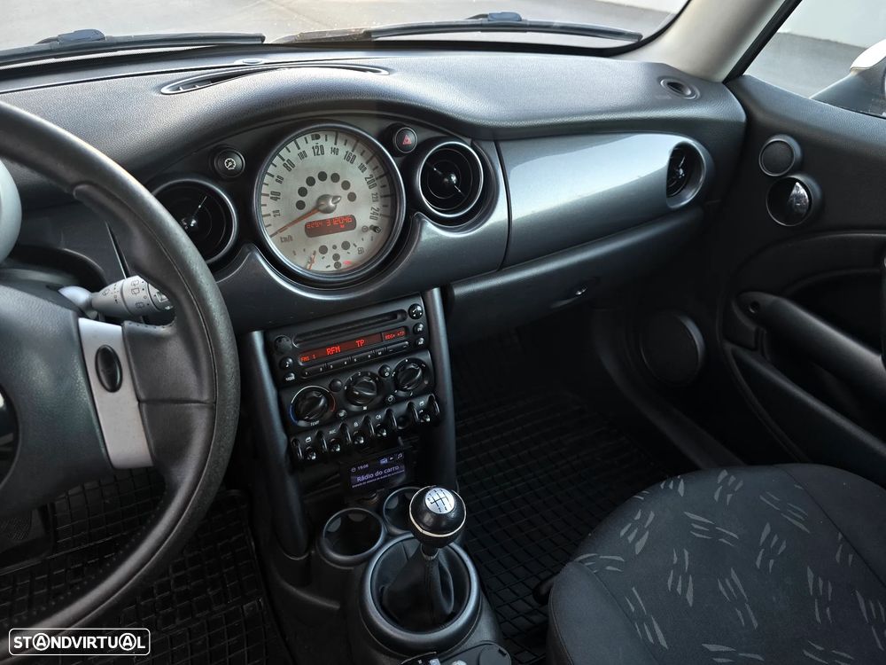 MINI 3 Portas One D - 7
