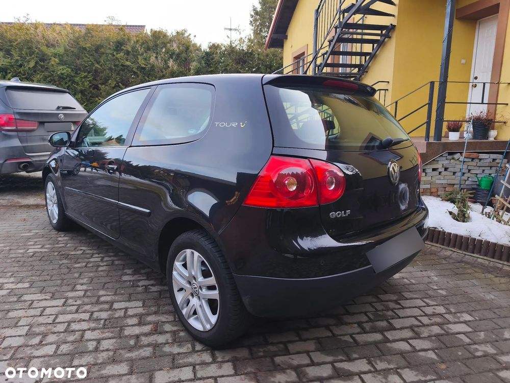 Volkswagen Golf 1.6 Tour Edition - 5