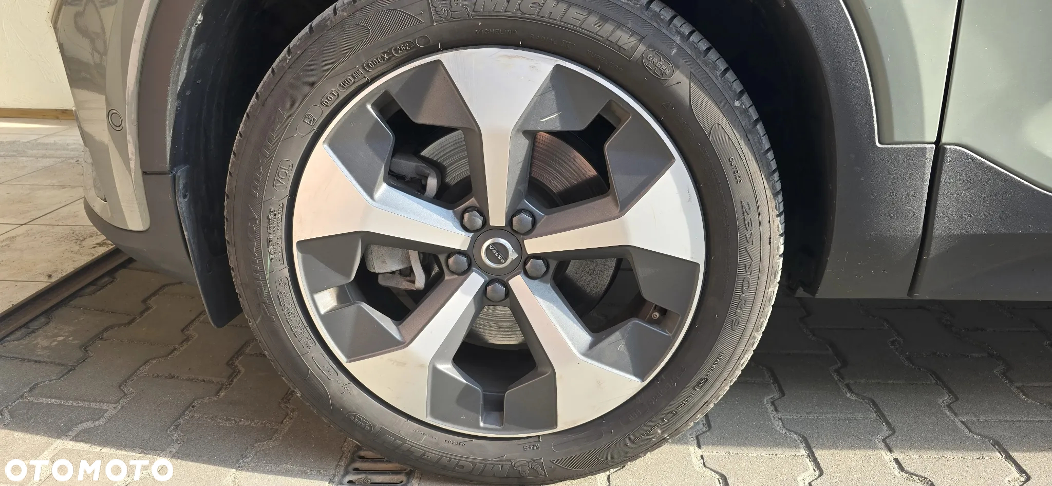 Volvo XC 40 B5 B AWD Ultimate Dark - 17