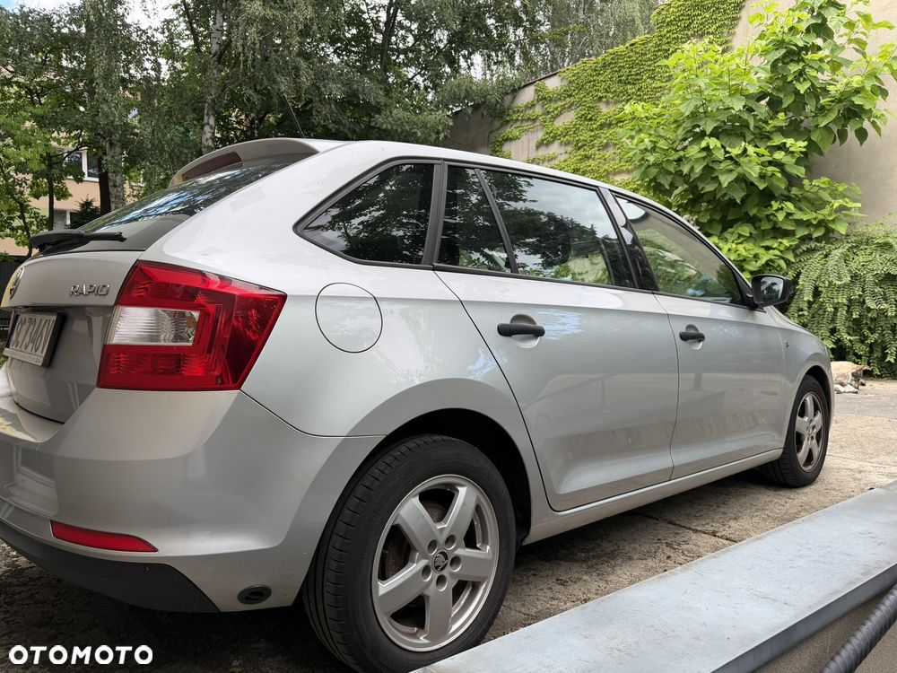 Skoda RAPID 1.2 Active - 17