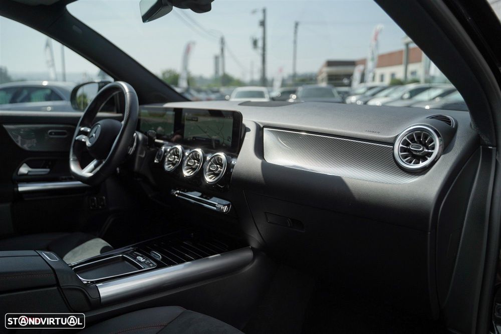 Mercedes-Benz GLA 250 e AMG Line - 38