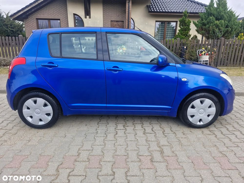 Suzuki Swift 1.3 Sakura - 9