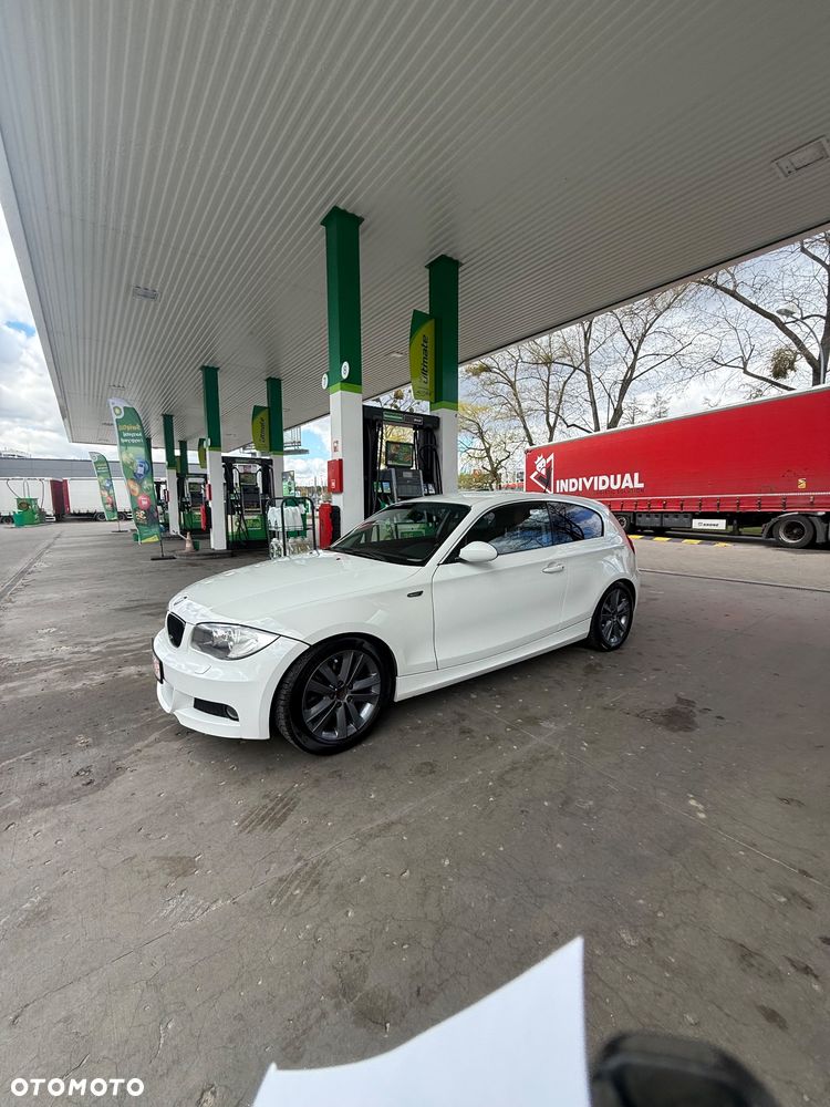 BMW Seria 1 123d - 1