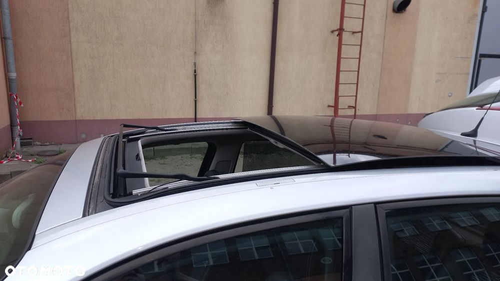 Renault Scenic 1.6 16V Authentique Euro5 - 8