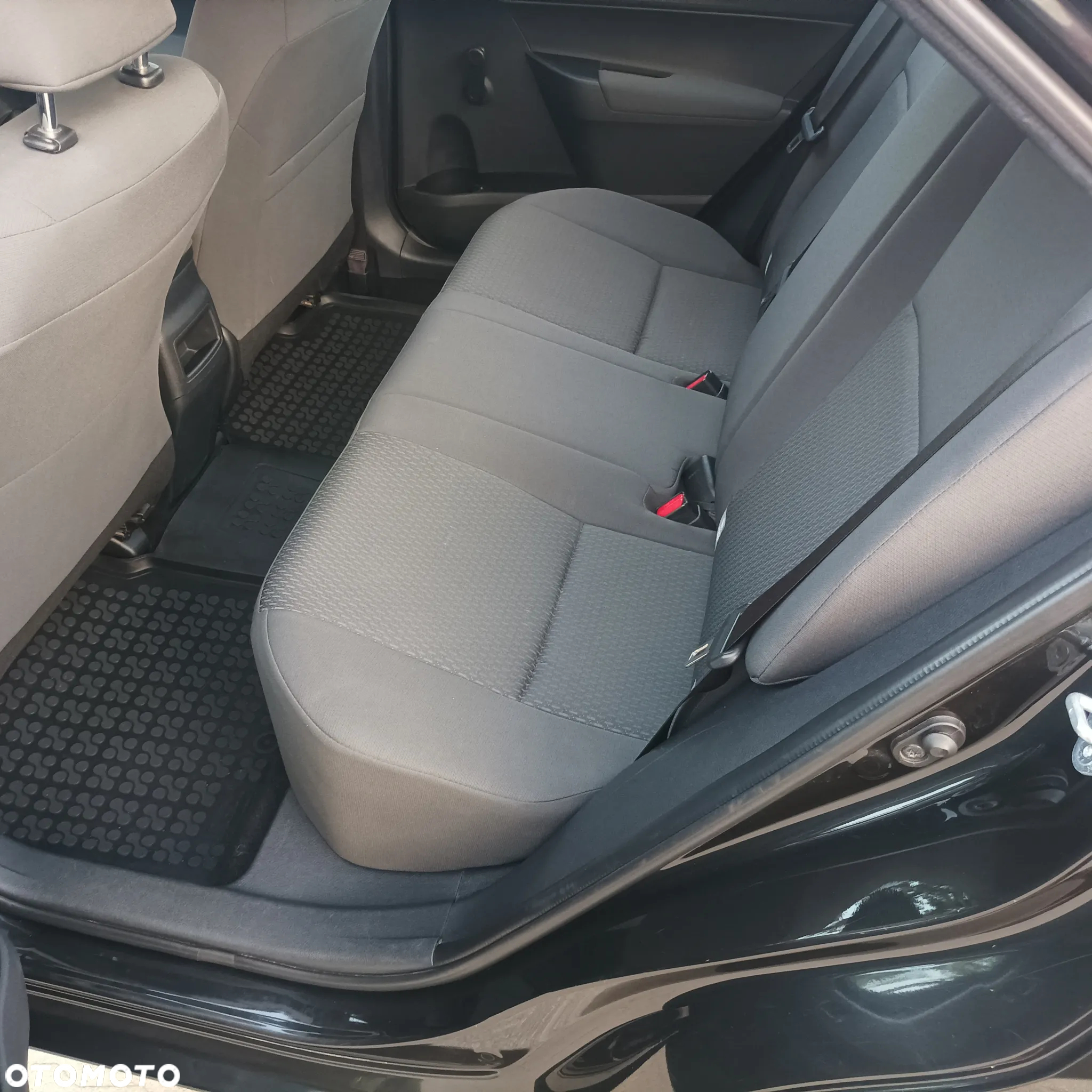 Toyota Corolla - 6