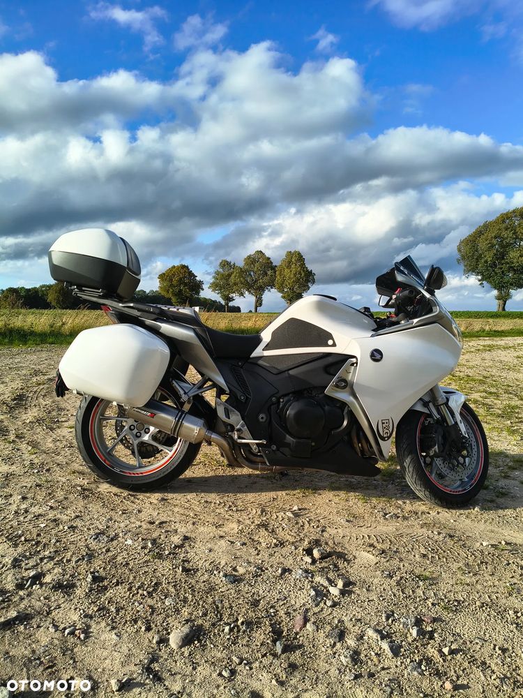 Honda VFR - 7