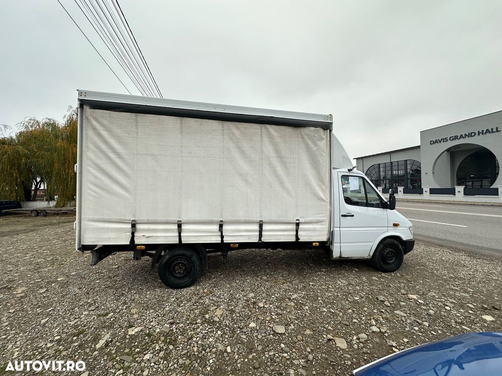 Mercedes-Benz Sprinter - 1