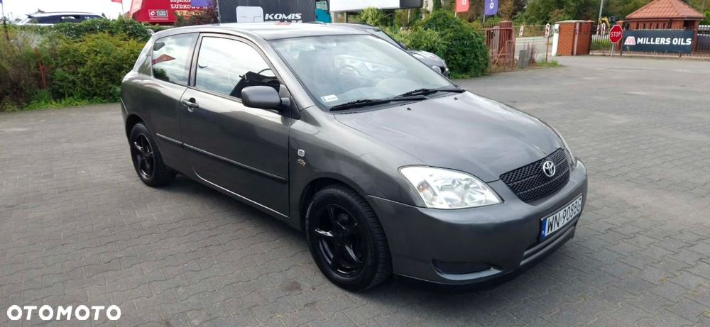 Toyota Corolla - 4
