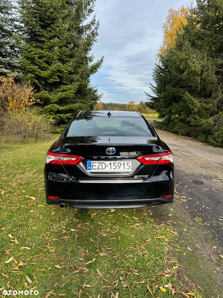 Toyota Camry - 7