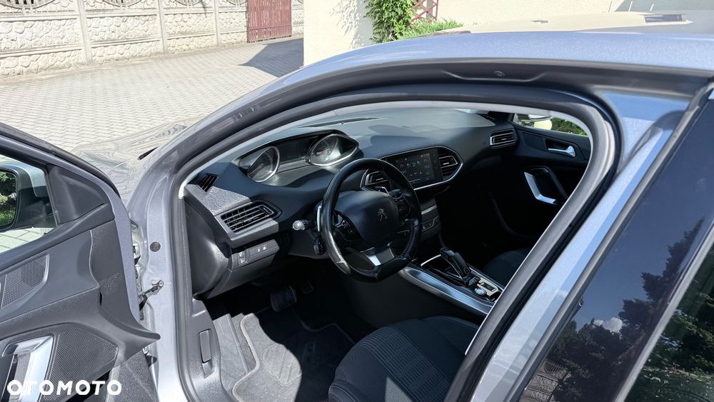 Peugeot 308 BlueHDi 130 EAT8 Stop & Start Allure - 10