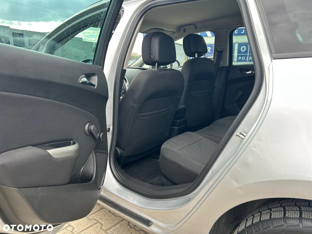 Opel Astra 1.4 T Enjoy - 9