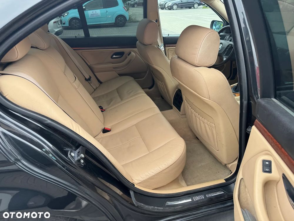 BMW Seria 5 - 31