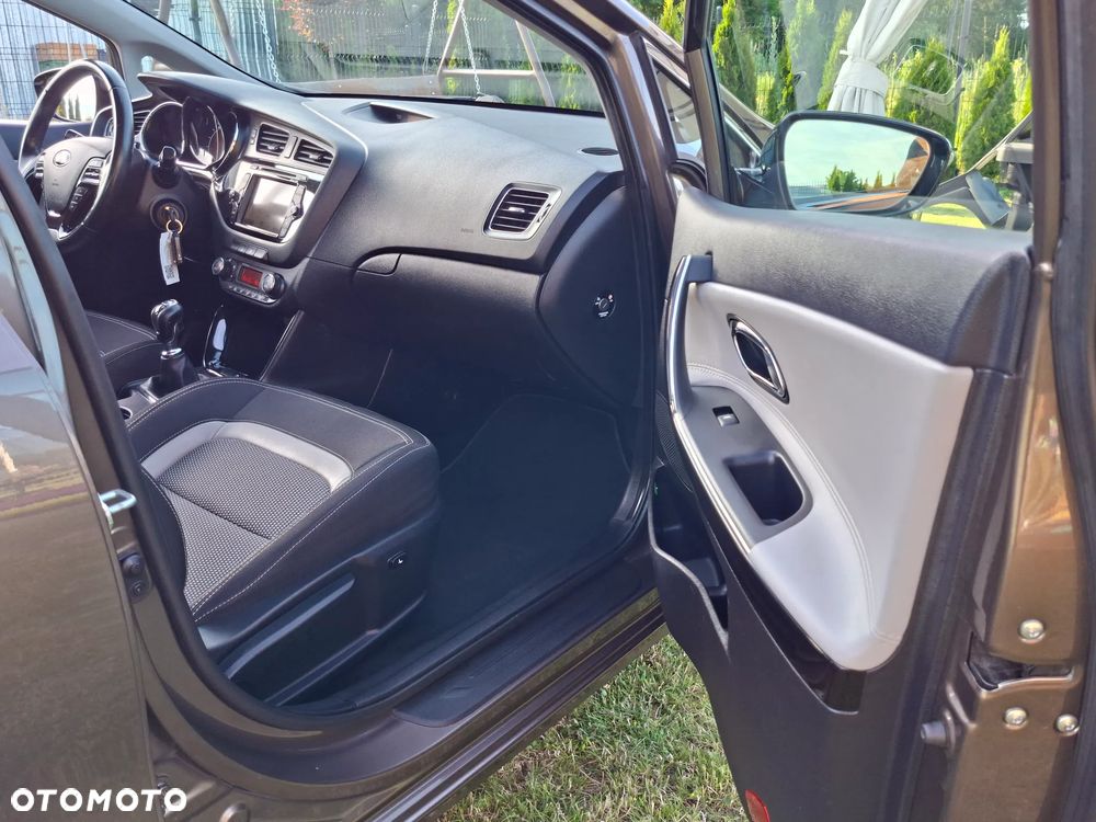 Kia Ceed 1.6 GDI XL - 26