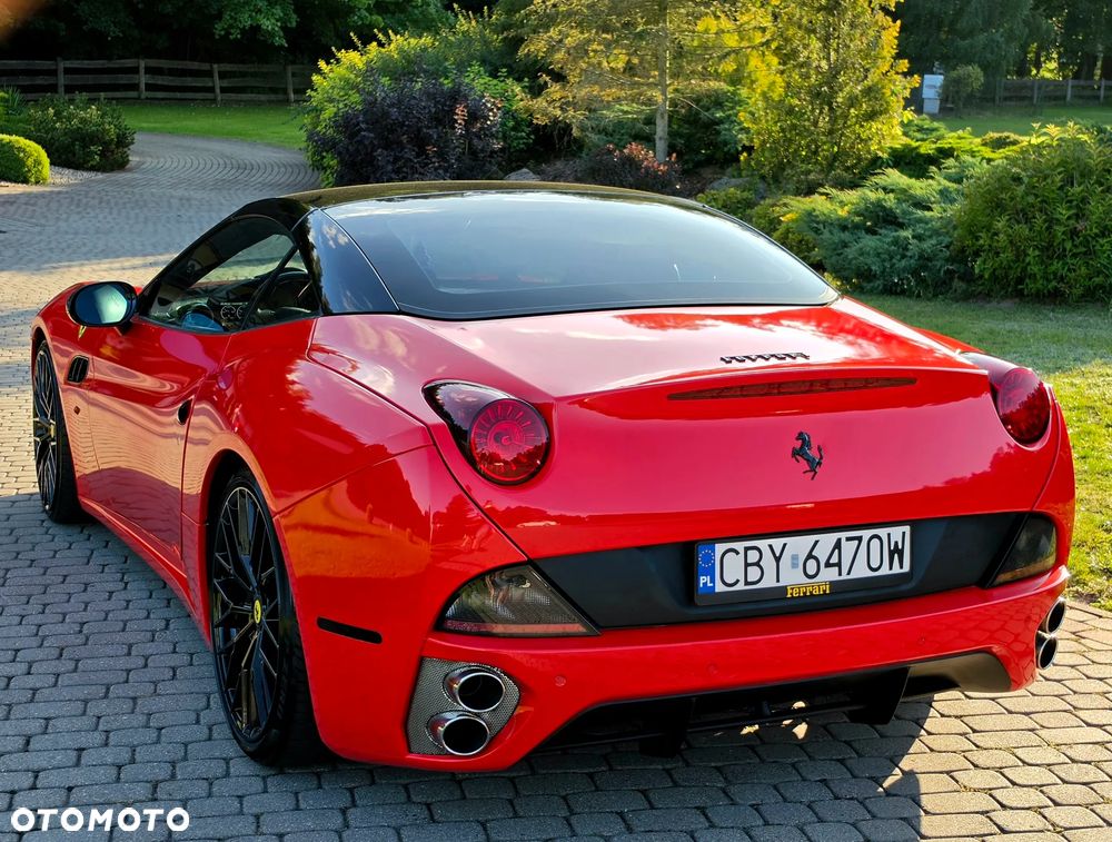 Ferrari California - 25