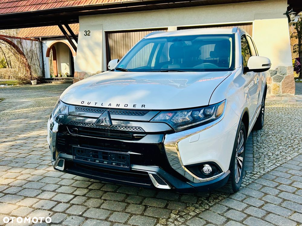 Mitsubishi Outlander 2.0 2WD CVT Diamant+ - 9
