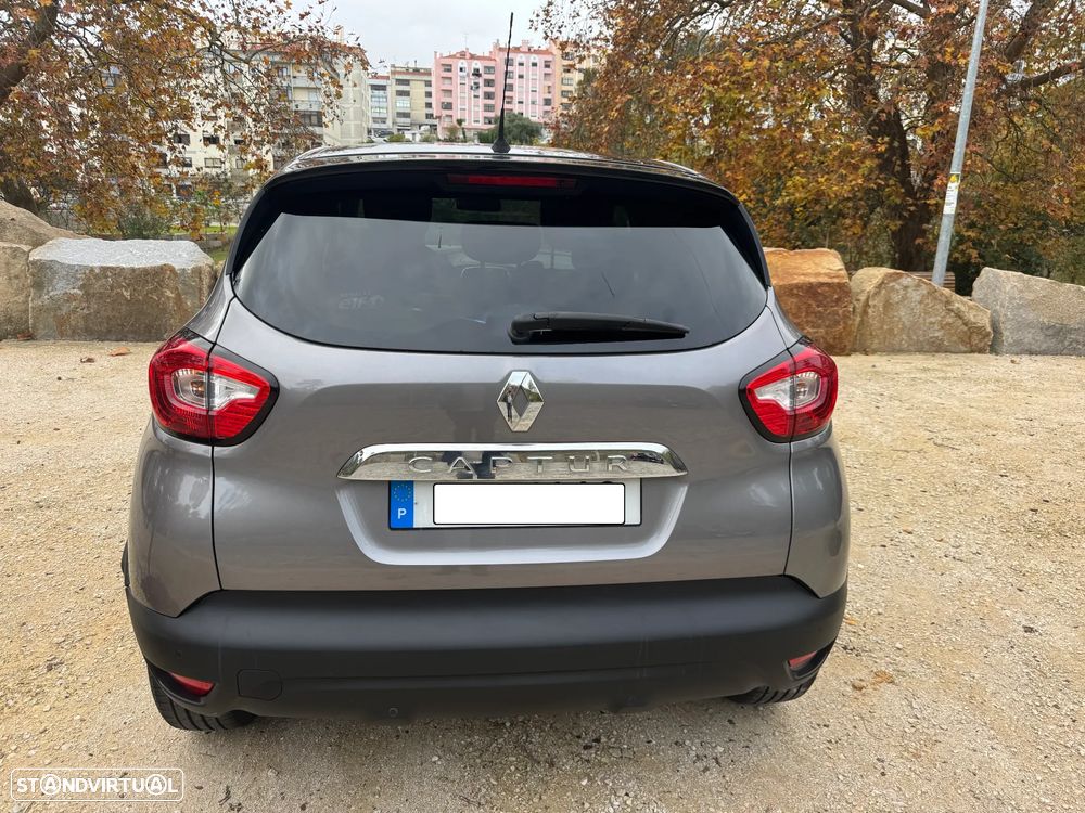 Renault Captur 0.9 TCE Exclusive - 4