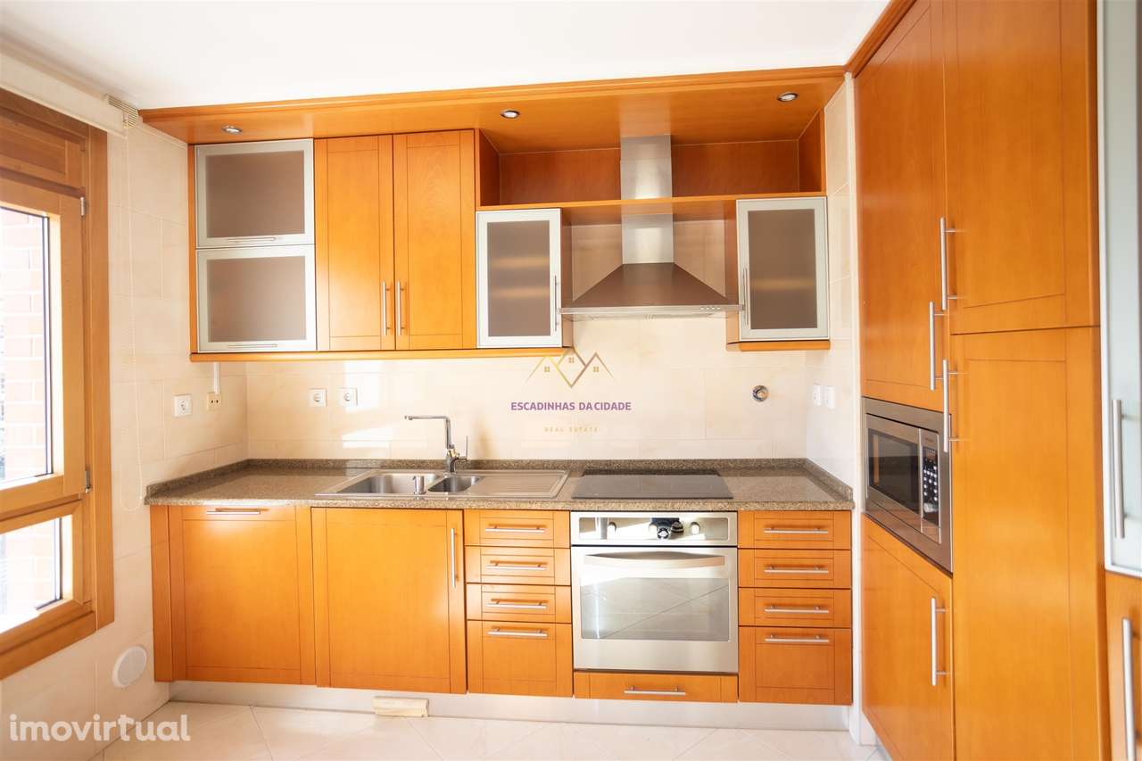 T3 renovado com 2 lugares de estacionamento nas Colinas do Cruzeiro - Grande imagem: 3/19