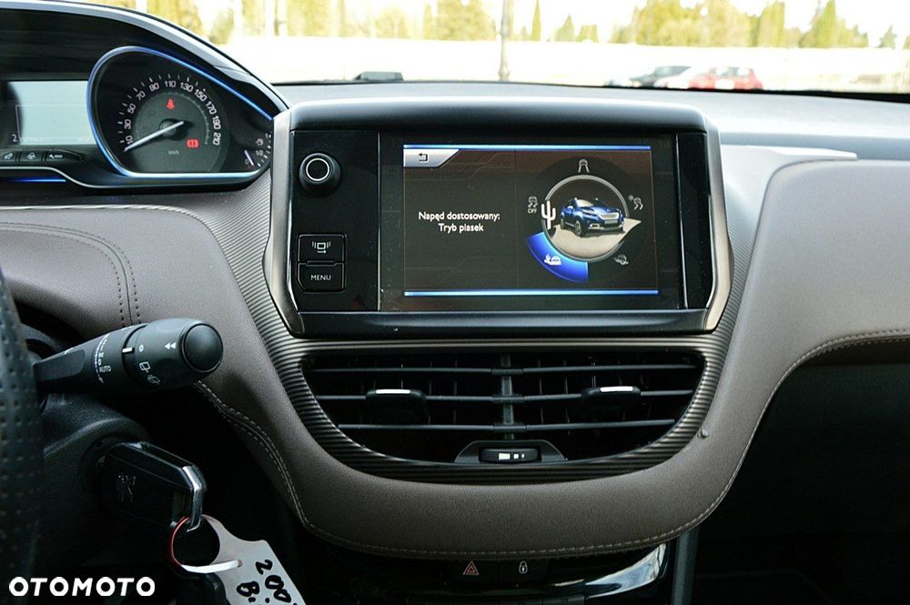 Peugeot 2008 120 VTI Allure - 33